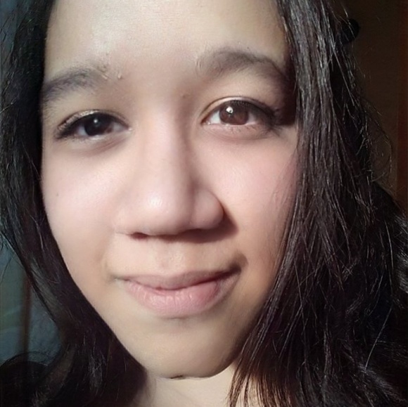 Meet your Posher, Sarah - Picture 1 of 1